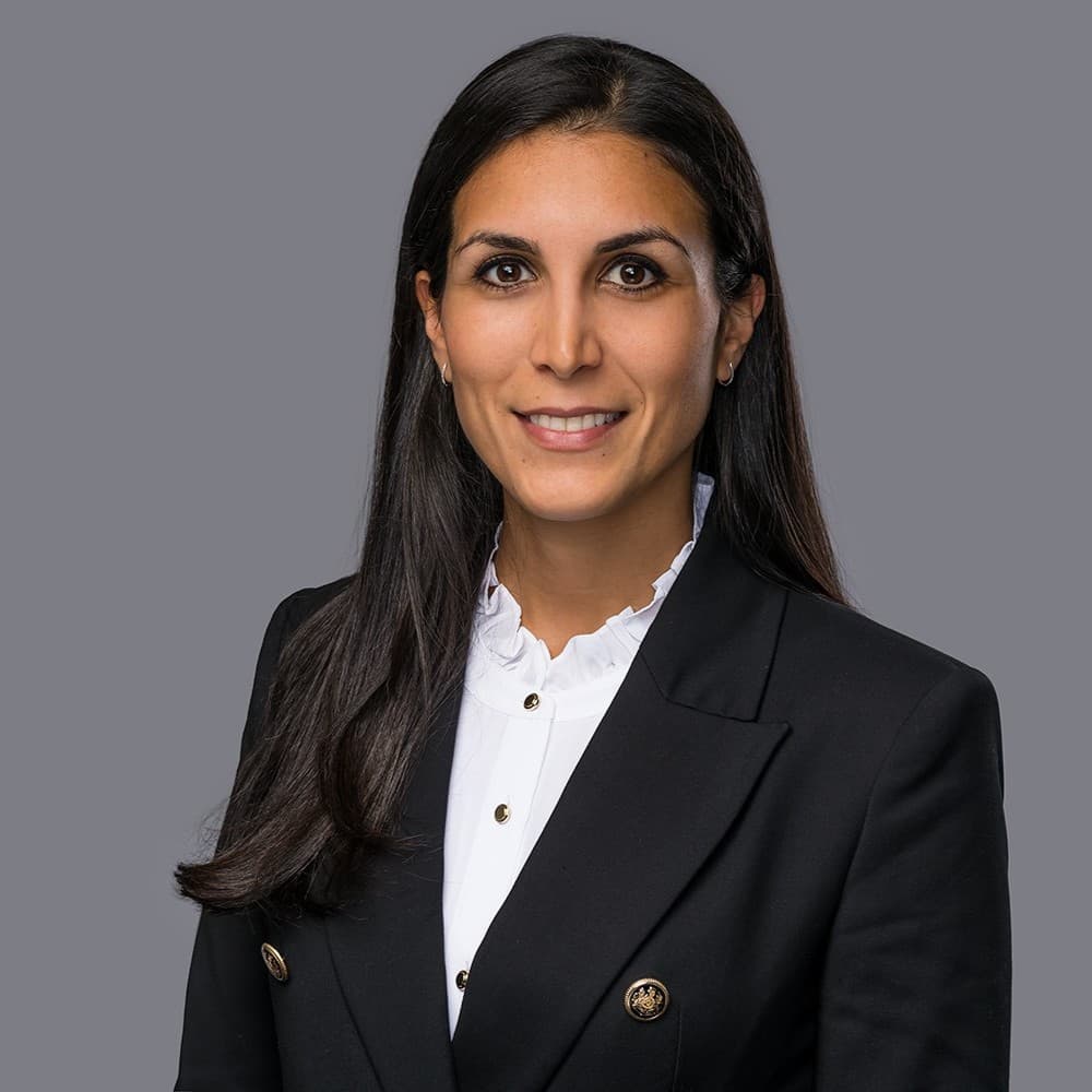 Dr. Farnaz Matin Mann